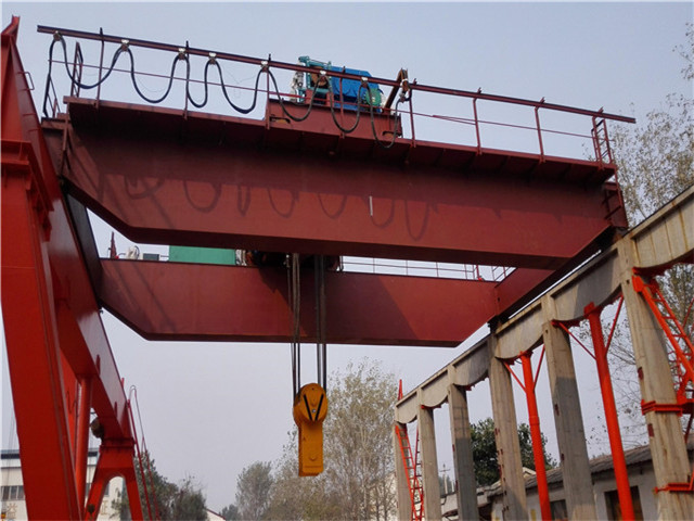 Reliable price bridge crane 30 tons in China
