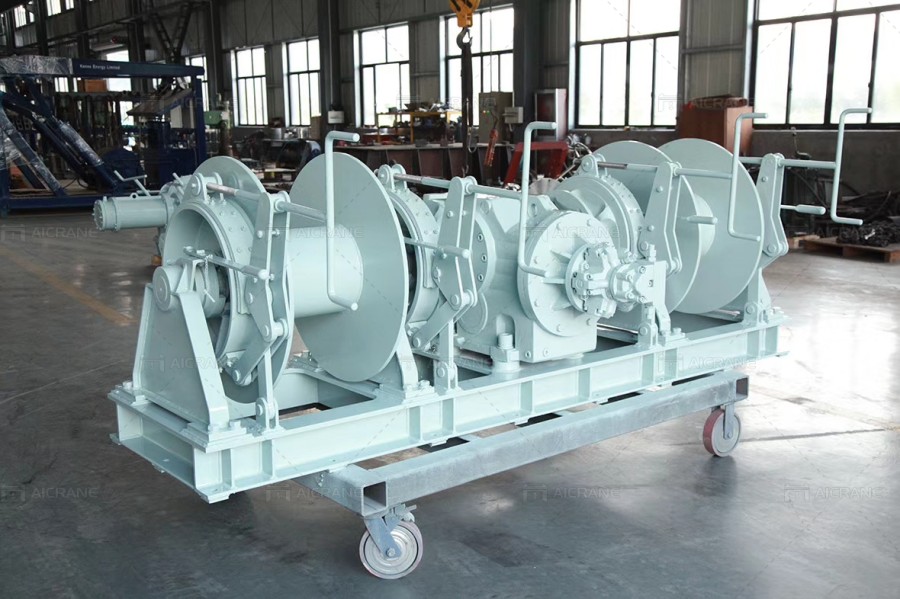 hydraulic winch