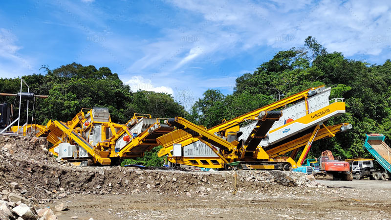 Crawler Type Mobile Stone Crusher